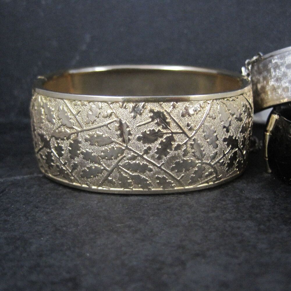 Lot of 4 Vintage Bangle Bracelets Whitting & Davis